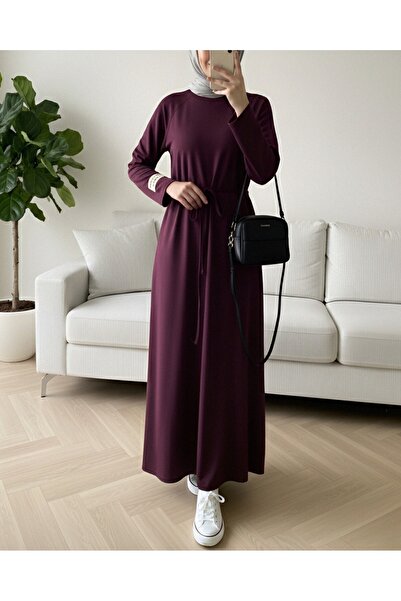 HİJABAYA Φόρεμα με στρογγυλή λαιμόκοψη και δέσιμο στη μέση
