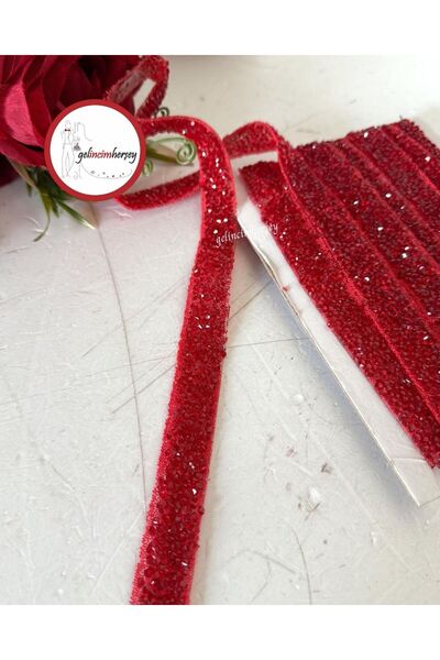 Gelincimherşey Ütü İle Yapışan Kırmızı Taşlı Şerit 1.5 cm 3 mt