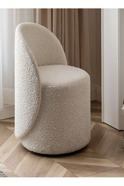 Levona كرسي جانبي من البوكليه والخشب السويدي - بيج فاتح