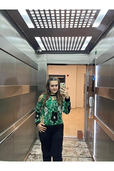 youknitwear you Daisy Crew Neck Knit Sweater