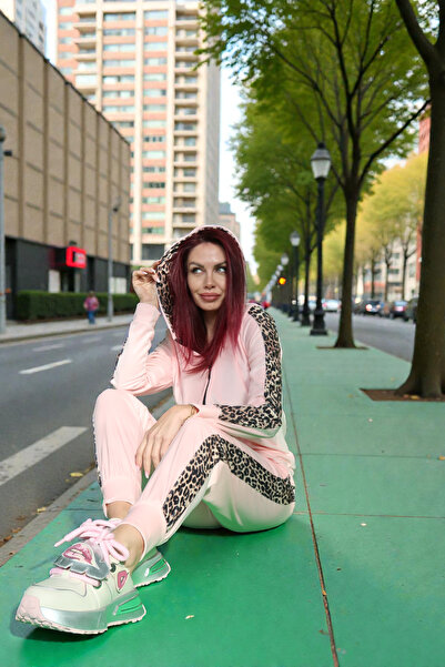 Buticul Marei Leopard Tracksuit for Women 2026