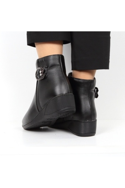 Aven Fur-Lined Boots