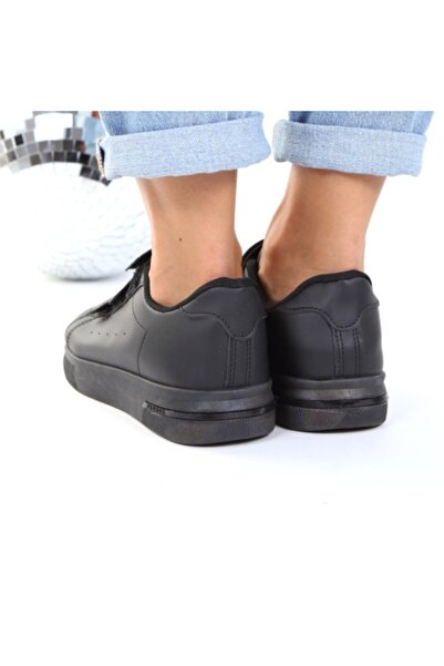 Alaza Black Velcro Sneakers