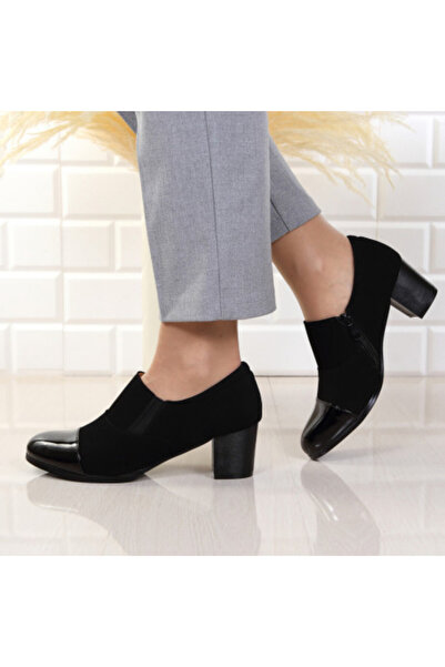 Martina Square Heel Shoes