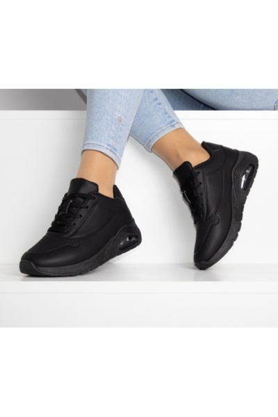 Nico lightweight black sneakers
