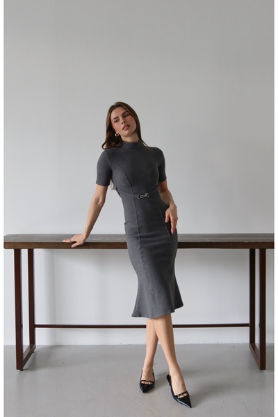 By ÖTE فستان من قماش سالونيك