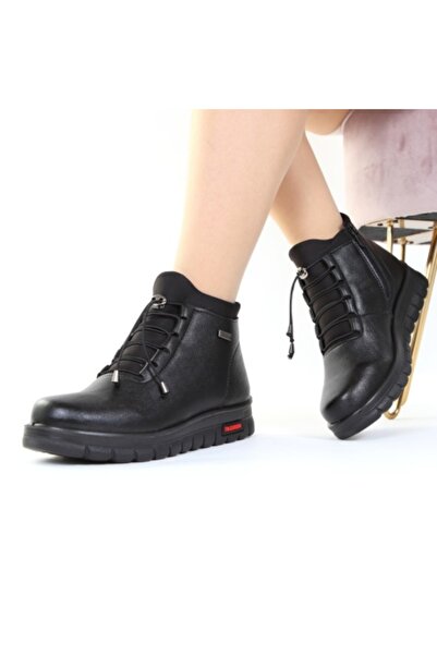 Andara Lightweight black fur-lined boots