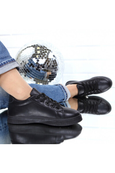 Gisela black low-sole sneakers ( leather)