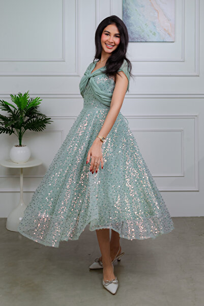 Aljouri Evening dress with a shimmering design