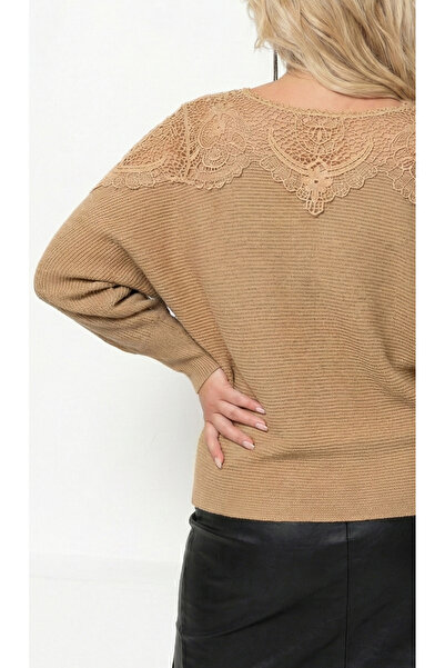 bohostyle Oversized Sweater with Lace and Lilac Sleeves, Soft Knit, Length 70 cm – Elegant & Casual