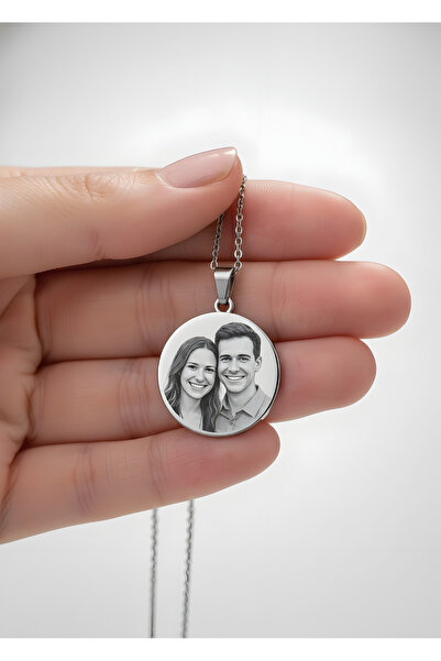 Vamoria Kişiye Özel Resimli Madalyon Gümüş Renk Çelik Kolye Sevgili Aile Çift Hediye