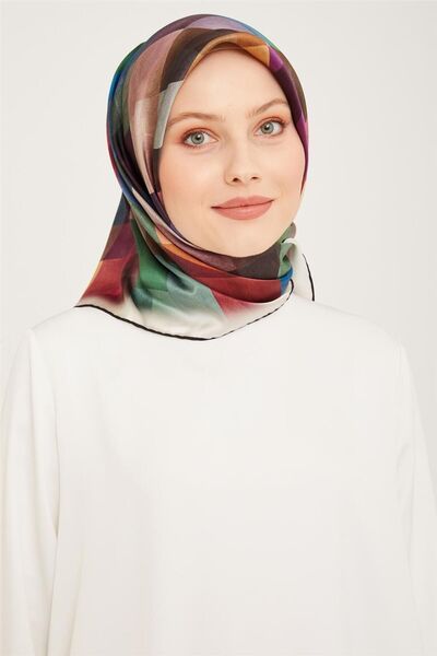 Armine Silk Scarf (Nostalgia Sura)- (S) Autumn - Winter- 9024D 01