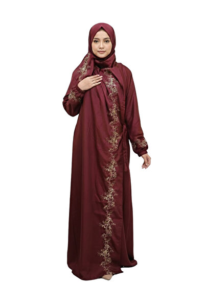 Elegant Women's embroidered prayer shawl, excellent quality (pouch - robe)