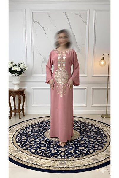 ISHRAQAT AL-AMAL Elegant dress with luxurious gold embroidery