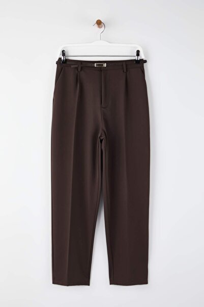 Trendyol Collection Καφέ Παντελόνι με Ζώνη Καρότο/Σαλβάρ Υφαντό Παντελόνι TWOAW26PL00167