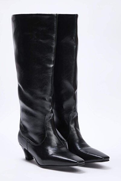 TRENDYOL SHOES Black Premium Square Toe Women's 5.5 cm Block Heel Boots Takaw26Cz00042