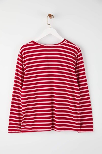 Trendyol Curve Red-Pink Striped Regular/Normal Fit Basic Crew Neck Knitted T-Shirt Tbbaw26Bf00003