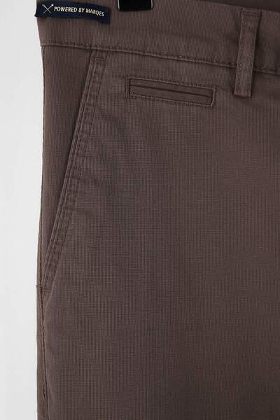 Trendyol Collection Nerzfarbene Herrenhose aus gewebtem Stoff TMNAW26PL00033