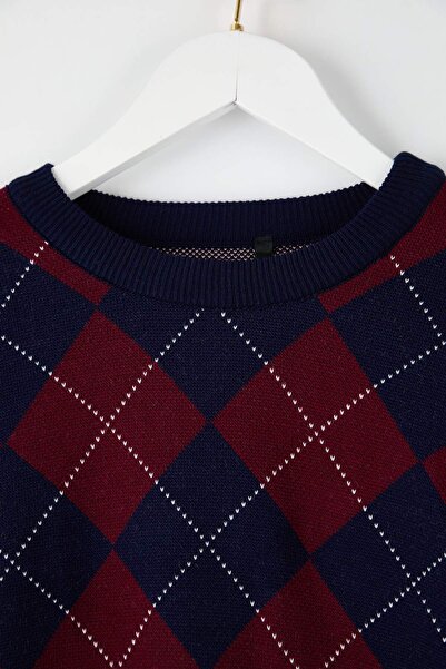 Trendyol Curve Marineblauer Strickpullover mit Baklava-Muster TBBAW26AN00072