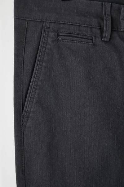 Trendyol Collection Ανδρικό υφαντό παντελόνι σε σκούρο γκρι TMNAW26PL00032