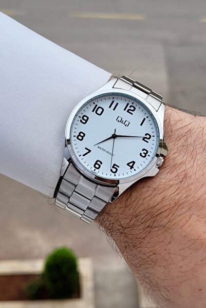 Q&Q Silver Renk 24 Ay Garantili 40 mm Erkek Kol Saati