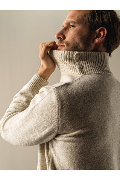 Xint Erkek Ekru Yumuşak Dokulu Yarım Balıkçı YakaRegular Fit Kazak