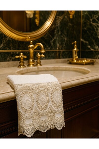 Çeyiz Bahçesi Cremă pentru prosoape din catifea Saray