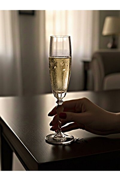 DECOSTYLE Tulip Stone Decorated Cornered Flute Champagne Glass - 44896 210 Cc