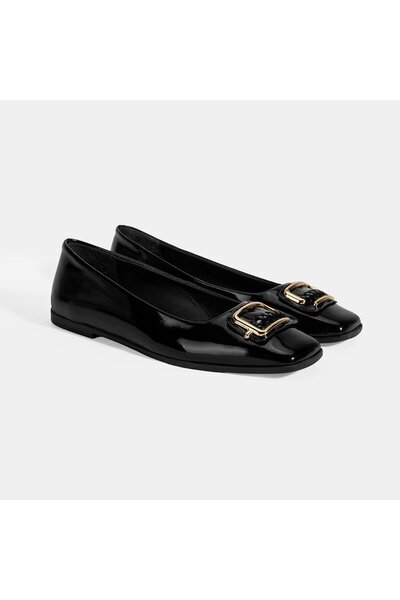 Desa Women's Patent Leather Ballerinas with Black Metal Buckle Accessories
