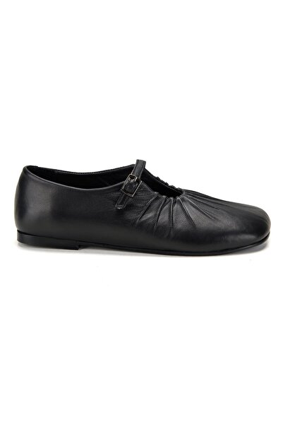 Desa Women's Black Mary Jane Leather Ballerinas