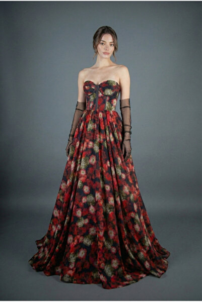 Lady Lydian Siyah Üzerine Kırmızı Çiçek Detaylı Sırtı Bağcıklı İpek Şifon Nış...