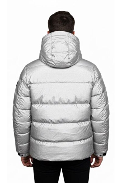 Plus Scorpion Modern men’s jacket, warm and lightweight, featuring a metallic design and a hood.