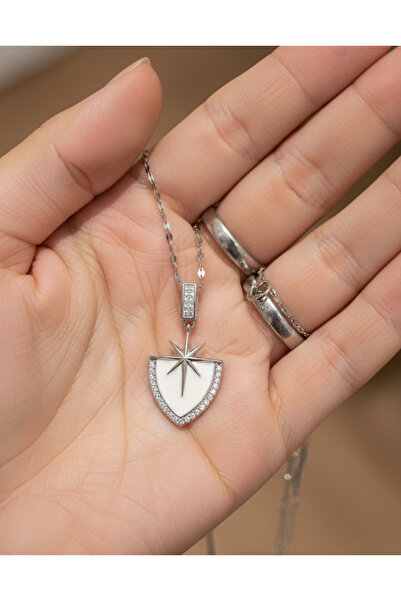 Parlak Taşlı Kuzey Yıldızı Kalkan Tasarım Silver Kolye