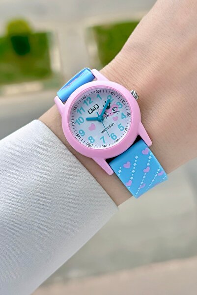 Q&Q Pembe Açık Mavi Renk 30 Mm Kedi Figürlü Su Geçirmez Rakamlı Çocuk Kol Saati