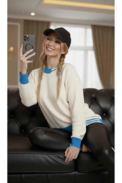 bohostyle Sweater knitted from quality acrylic yarn