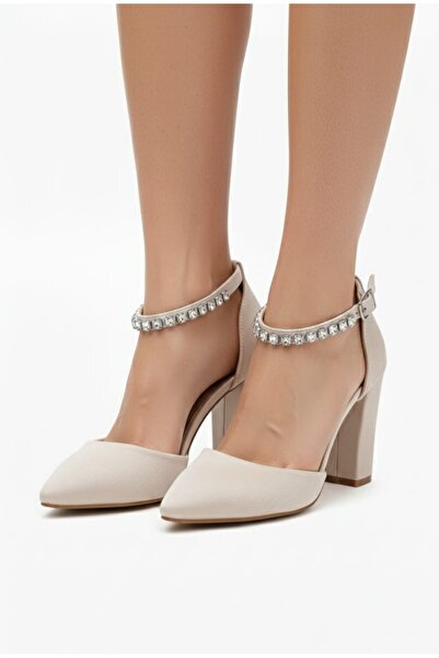 ŞAH Μπεζ στιλέτο με χοντρό τακούνι και πέτρες στον αστράγαλο