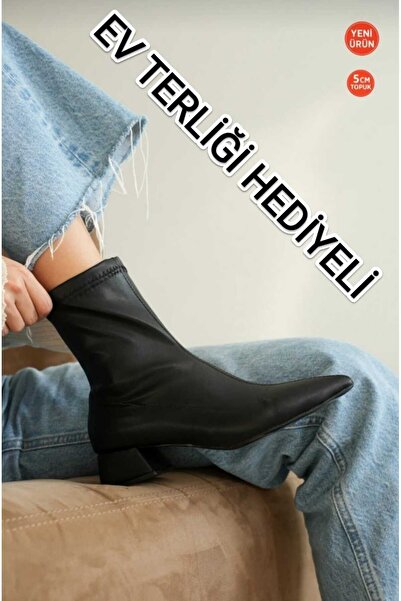 oliviashoes Kadın Siyah Sivri Burun Ortadan Dikişli Streç Detayli Alçak Topul...