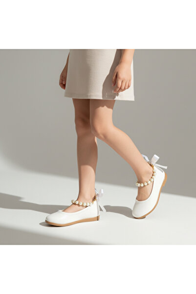 PATİK BEBE Babet ortopedice elegante pentru fete, culoare albă, cu perle la gleznă