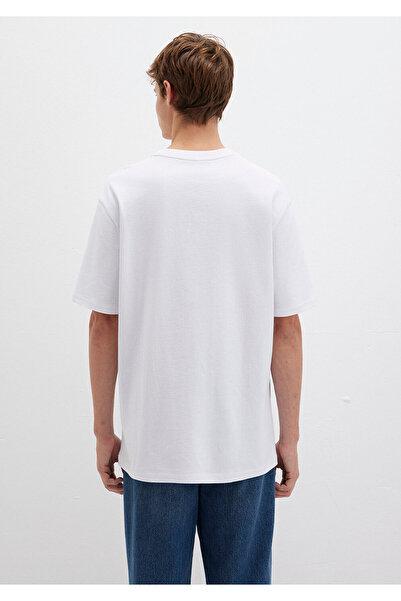 Mavi MVJNS Bedrucktes weißes T-Shirt mit lockerer Passform / lockerer, bequemer Schnitt 0612858-620