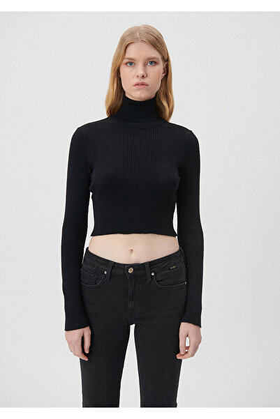 Mavi Pulover negru cu guler roșu 1710143-900