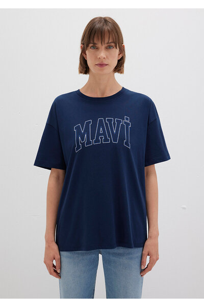 Mavi Marineblaues T-Shirt mit Logo-Print, reguläre Passform / normaler Schnitt 1611193-70488