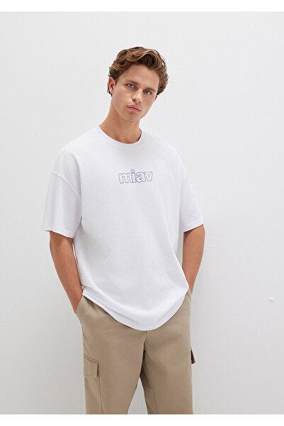 Mavi Miav bedrucktes weißes Oversize-T-Shirt in Übergröße / weiter Schnitt 0611704-620