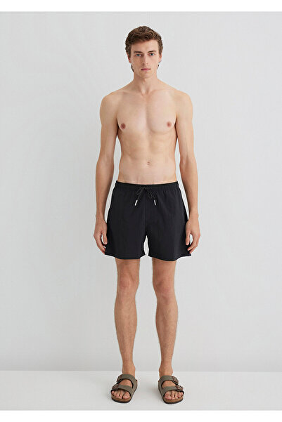 Mavi Schwarze kurze Badeshorts 0910879-900