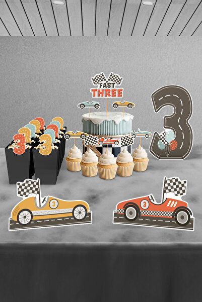 Hey Parti مجموعة حفلات أعياد الميلاد السريعة تحت عنوان سيارة ريترو بعمر 3 سنو...