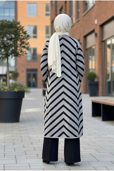 YusGos Women's Hijab Button Detailed Long Striped Cardigan Gray Standard