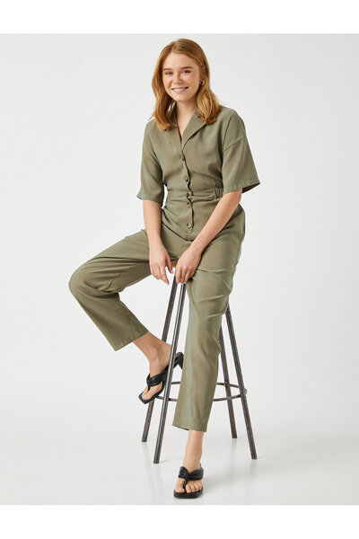 Koton Kurzärmliger Overall mit elastischem Bund und Knöpfen