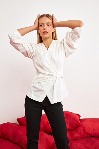 Setre Bluză ecru cu mânecă lungă, cu detaliu asimetric în talie