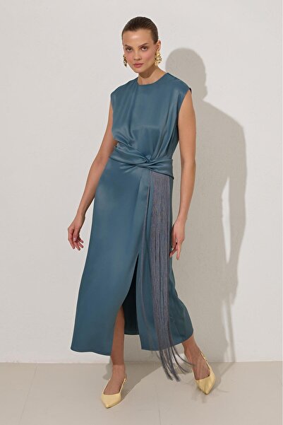 Setre Αμάνικο ολόσωμο φόρεμα με φούντα και λεπτομέρεια στη μέση από χαλαζία