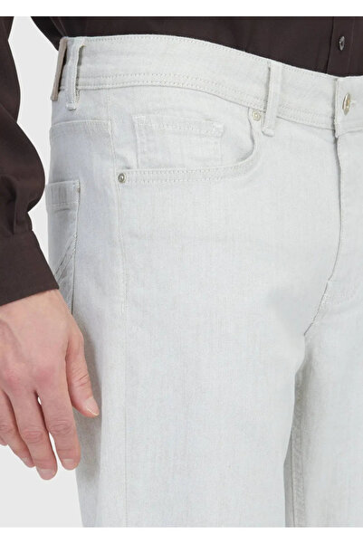 Ramsey Ecru Straight Slim Fit Denim Cotton Blended Trousers