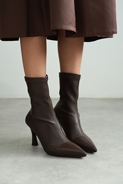 MODAADAM Γυναικείες μπότες Lopez Stretch με μυτερή μύτη με τακούνι - Καφέ-Δερμάτινο